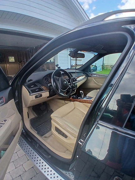 BMW X5 6 of 7