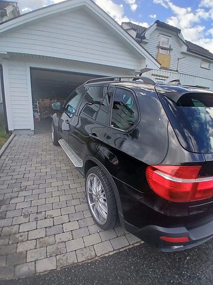 BMW X5 5 of 7