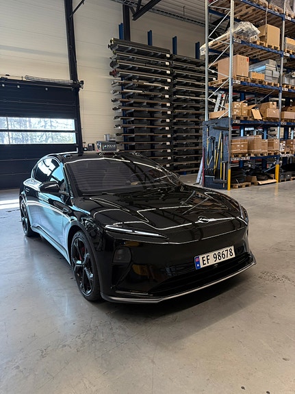 NIO ET5 11 of 26
