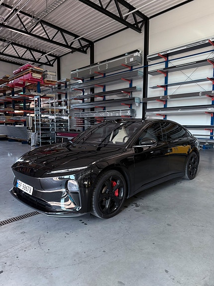 NIO ET5 10 of 26