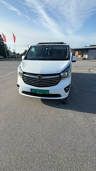 Opel Vivaro 3 of 5