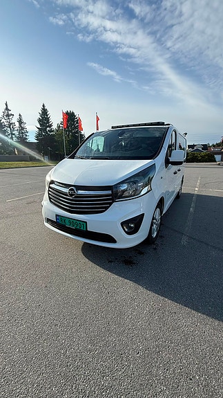 Opel Vivaro 4 of 5