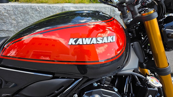 Kawasaki Z 900 RS 5 of 7