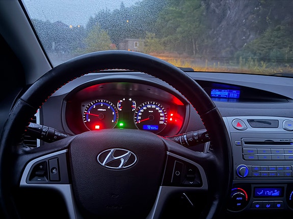 Hyundai i20 9 of 25