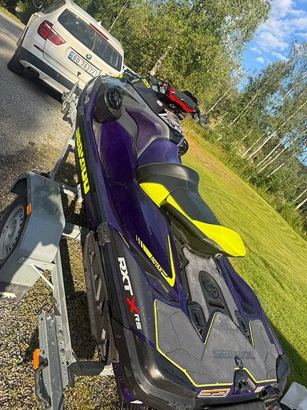 Sea-Doo RXT 300, 2021-modell 2 of 5
