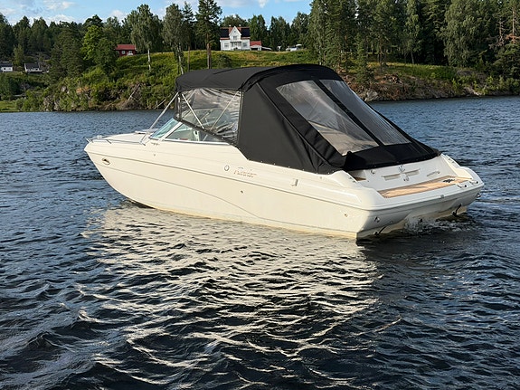 Meget hel og pen Rinker Captiva 272 med ny motor og drev i 2018 inkl henger 7 of 30