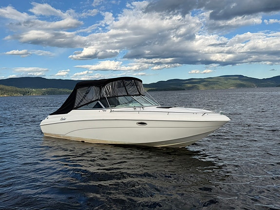 Meget hel og pen Rinker Captiva 272 med ny motor og drev i 2018 inkl henger 8 of 30