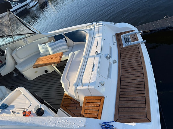 Meget hel og pen Rinker Captiva 272 med ny motor og drev i 2018 inkl henger 11 of 30