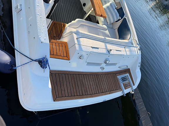 Meget hel og pen Rinker Captiva 272 med ny motor og drev i 2018 inkl henger 12 of 30