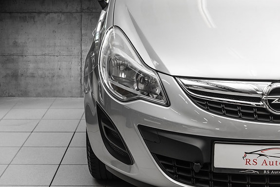 Opel Corsa 2 of 22