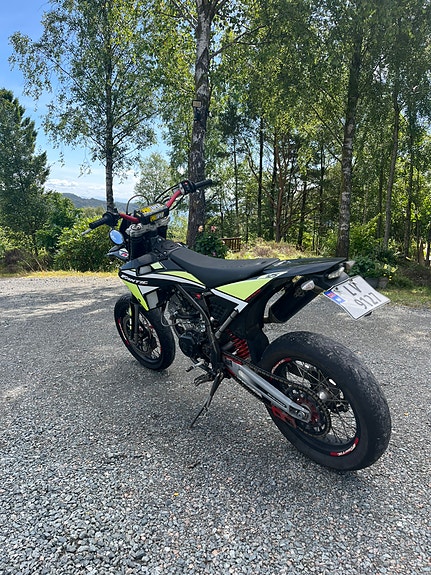 Fantic XMF 125 5 of 5