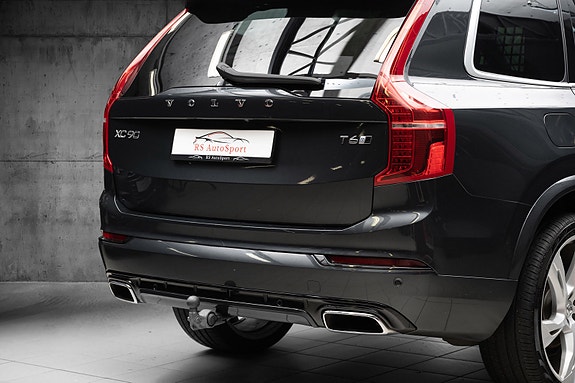 Volvo XC90 6 of 30
