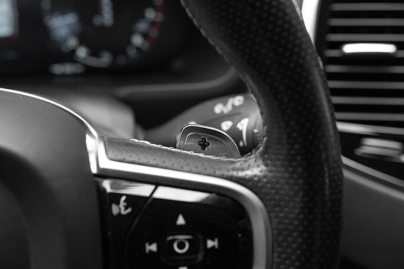 Volvo XC90 21 of 30