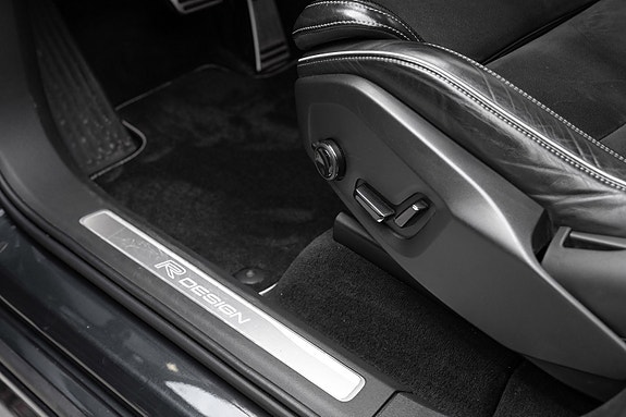 Volvo XC90 17 of 30