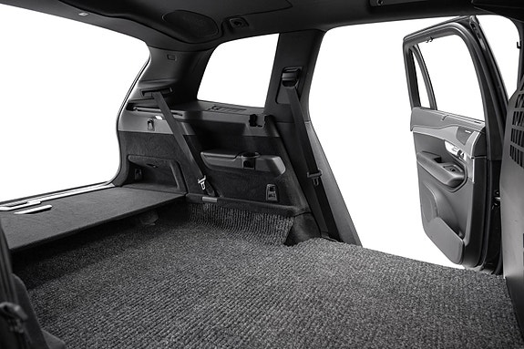 Volvo XC90 27 of 30