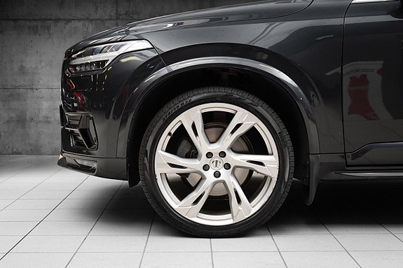 Volvo XC90 8 of 30