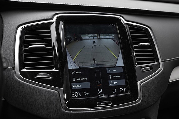 Volvo XC90 12 of 30
