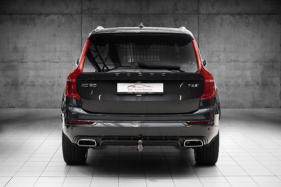 Volvo XC90 5 of 30