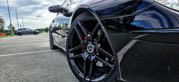Mercedes-Benz SL500 25 of 30