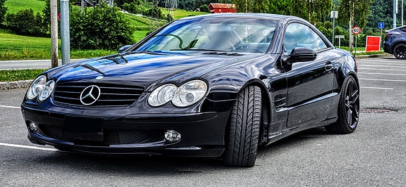 Mercedes-Benz SL500 3 of 30