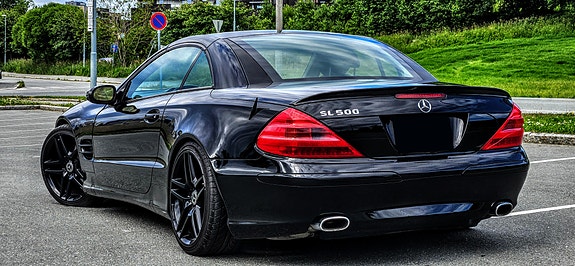 Mercedes-Benz SL500 5 of 30
