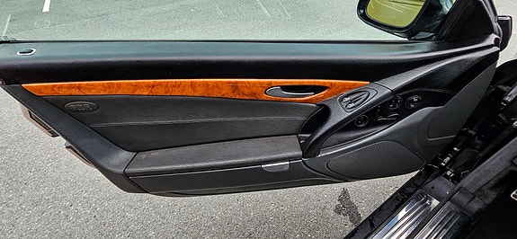 Mercedes-Benz SL500 23 of 30