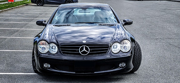 Mercedes-Benz SL500 2 of 30