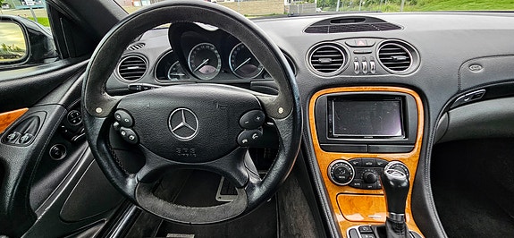 Mercedes-Benz SL500 14 of 30