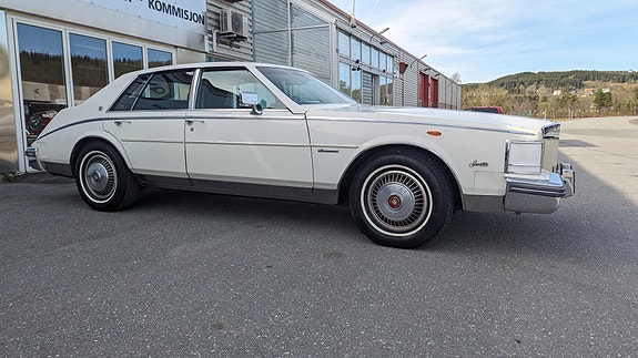 Cadillac Seville 17 of 30