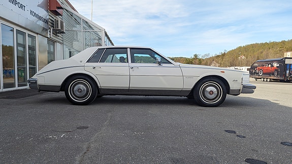 Cadillac Seville 16 of 30