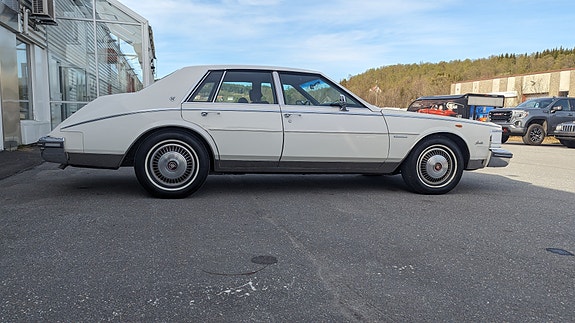 Cadillac Seville 14 of 30