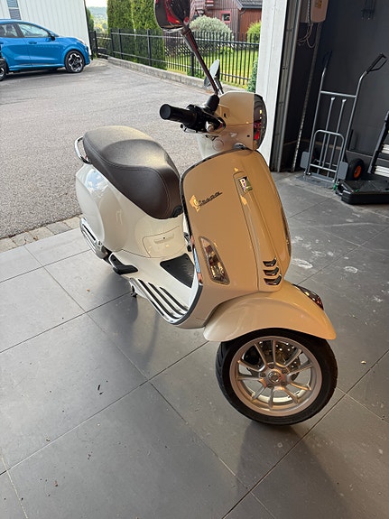 Vespa Primavera 50