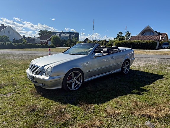 Mercedes-Benz CLK230 10 of 15
