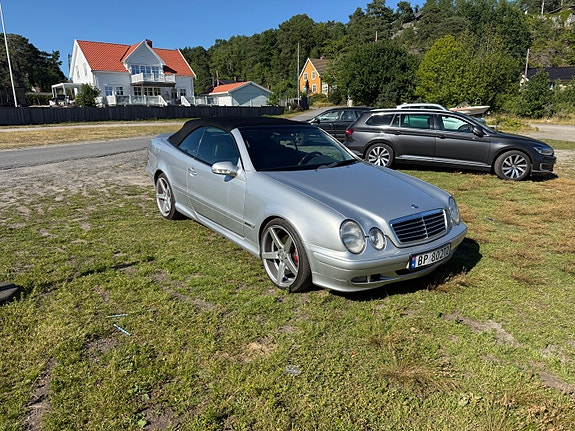 Mercedes-Benz CLK230 7 of 15
