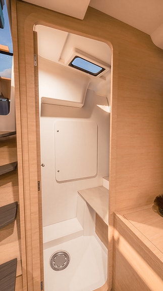 Dufour 39 - NY MODELL for levering i 2027 - Vi har bestilt inn for levering! 30 of 30