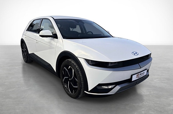 Hyundai Ioniq 5 3 of 5