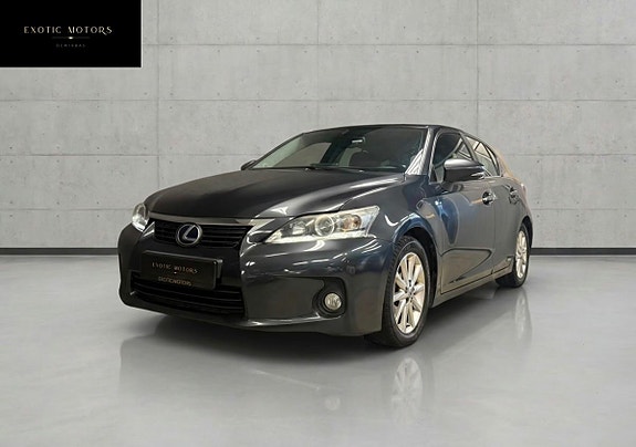Lexus CT200h