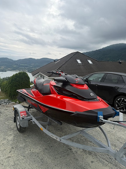 SeaDoo RXT 300 RS 2 of 5