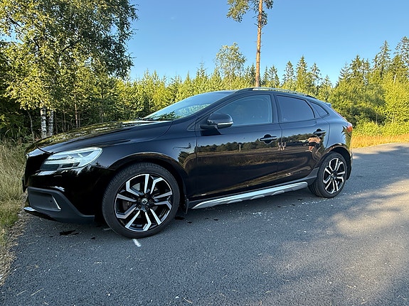 Volvo V40 Cross Country 5 of 5