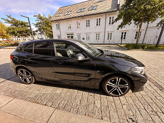 BMW 118d 5 of 5