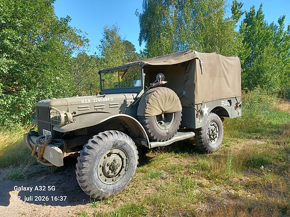 Dodge 2 of 5