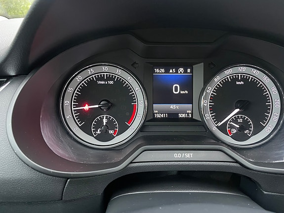 Skoda Octavia 17 of 23