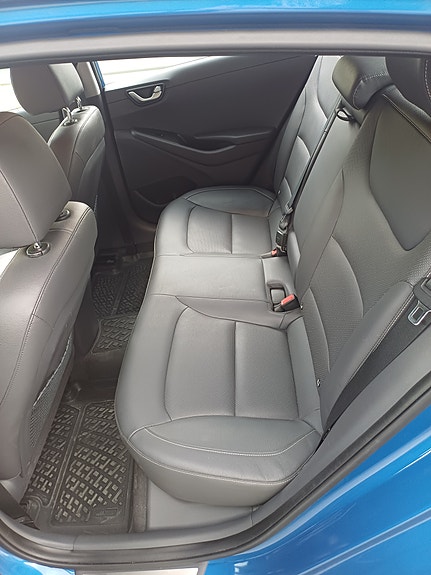 Hyundai IONIQ 14 of 17