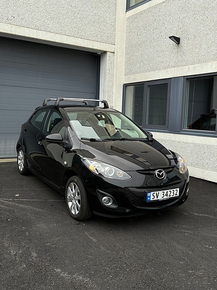 Mazda 2 2 of 5