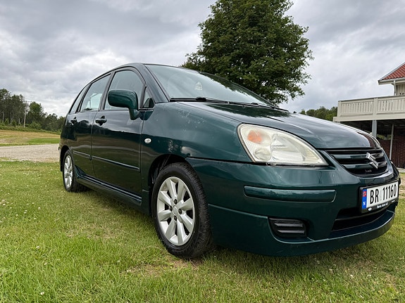 Suzuki Liana 2 of 5