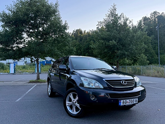 Lexus RX400h 2 of 5