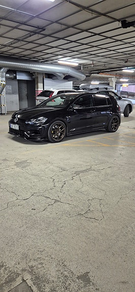 Volkswagen Golf VII 5 of 5