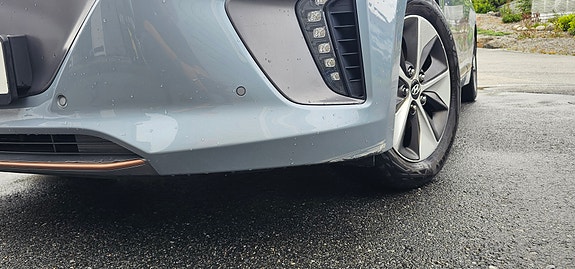 Hyundai IONIQ 10 of 14