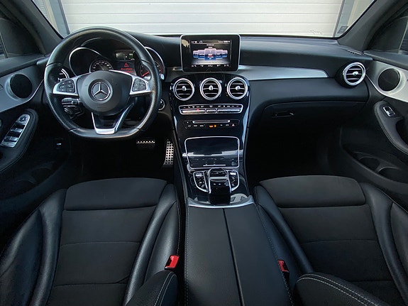 Mercedes-Benz GLC350 e 17 of 30
