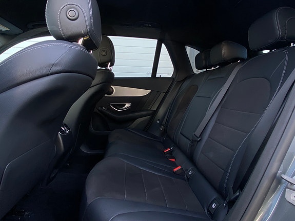 Mercedes-Benz GLC350 e 29 of 30